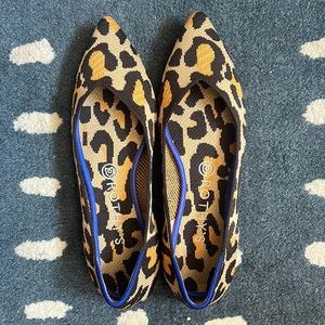 Rothy’s Big Cat Points